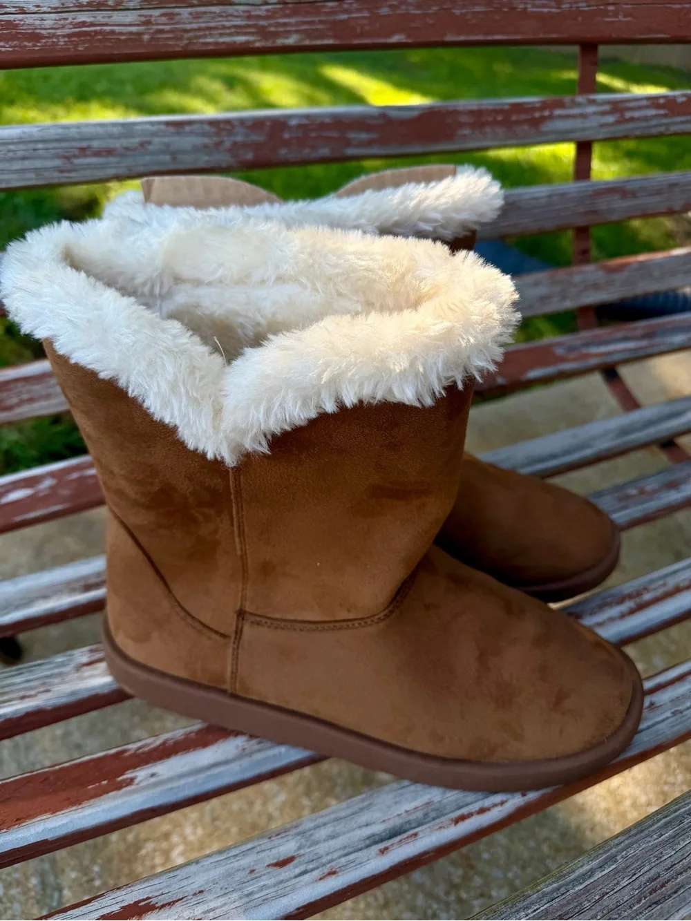 Women’s Brown Faux-Suede Winter Boots with White Faux-Fur Cuff